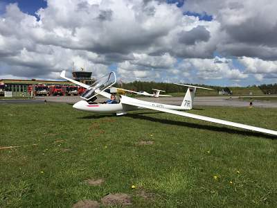 Bild "Flugzeugpark & Co:ls7.JPG"